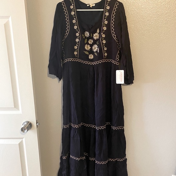 NeeSee’s Dress - Picture 1 of 1